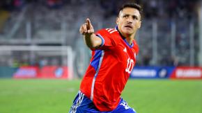 "Extraordinario...": Relatores paraguayos estallan tras el partidazo de Alexis Sánchez "Extraordinario...": Relatores paraguayos estallan tras el partidazo de Alexis Sánchez