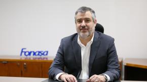 Crisis de isapres: Gobierno proyecta que hasta 1 millón de personas podrían entrar al nuevo modelo de Fonasa con seguros complementarios licitados Crisis de isapres: Gobierno proyecta que hasta 1 millón de personas podrían entrar al nuevo modelo de Fonasa con seguros complementarios licitados