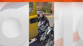 [VIDEO] Violenta agresión de motorista a tía de furgón: sujeto le fracturó la nariz