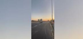 Sujeto fue detenido tras ser sorprendido realizando maniobras peligrosas en la autopista Costanera Norte Sujeto fue detenido tras ser sorprendido realizando maniobras peligrosas en la autopista Costanera Norte