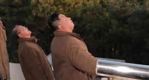 Kim dirigió una simulación de "contraataque nuclear", según KCNA Kim dirigió una simulación de "contraataque nuclear", según KCNA