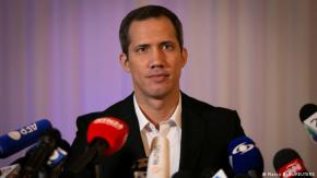 Guaidó busca "protección" en EE. UU. contra "dictadura" de Nicolás Maduro Guaidó busca "protección" en EE. UU. contra "dictadura" de Nicolás Maduro