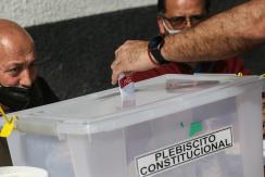 Encuesta Criteria: Sólo un 31% de los chilenos está interesado en el nuevo proceso constituyente Encuesta Criteria: Sólo un 31% de los chilenos está interesado en el nuevo proceso constituyente
