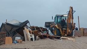 Gobierno realiza desalojo y demolición de toma en Antofagasta: Estaba en terrenos fiscales Gobierno realiza desalojo y demolición de toma en Antofagasta: Estaba en terrenos fiscales