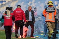 Suspenden definitivamente clásico universitario entre la U y la Católica tras incidentes Suspenden definitivamente clásico universitario entre la U y la Católica tras incidentes