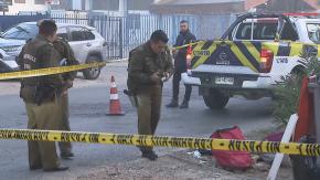 Detienen a joven de 19 años por homicidio en Maipú: Vecina halló cabeza en un carro de feria