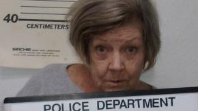 La mujer de 78 años que fue arrestada después de robar un banco por tercera vez en su vida La mujer de 78 años que fue arrestada después de robar un banco por tercera vez en su vida