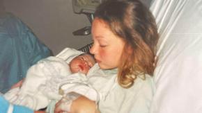 "Nací de una violación, pero no dejaré que eso defina mi vida": la realidad a la que se enfrentan los hijos de madres violadas "Nací de una violación, pero no dejaré que eso defina mi vida": la realidad a la que se enfrentan los hijos de madres violadas