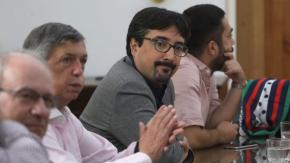 Senador Latorre dice que podrían recurrir al Tribunal Constitucional si Ley Nain-Retamal se aprueba “a la rápida” Senador Latorre dice que podrían recurrir al Tribunal Constitucional si Ley Nain-Retamal se aprueba “a la rápida”