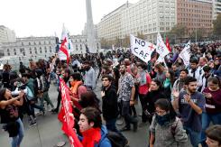 Diputados aprueban resolución para pedirle al Presidente la condonación del CAE Diputados aprueban resolución para pedirle al Presidente la condonación del CAE