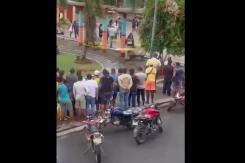 Espeluznante hallazgo: Encuentran cabeza humana en silla de un parque en Ecuador