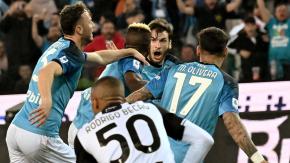 Napoli se corona campeón de la Serie A después de 33 años y conquista su tercer Scudetto Napoli se corona campeón de la Serie A después de 33 años y conquista su tercer Scudetto