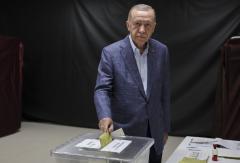 Erdogan se impone en Turquía pero deberá ir a segunda vuelta Erdogan se impone en Turquía pero deberá ir a segunda vuelta