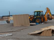 Demuelen casas en 'tomas VIP' ubicadas frente al mar en Constitución Demuelen casas en 'tomas VIP' ubicadas frente al mar en Constitución