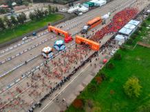 Maratón de Santiago 2023: Revisa los desvíos del tránsito y cortes de calles programados Maratón de Santiago 2023: Revisa los desvíos del tránsito y cortes de calles programados
