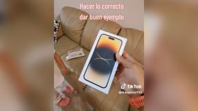 Encargó cremas para su hija, pero recibió un iPhone 14 por error: Decidió devolver el paquete y se hizo viral Encargó cremas para su hija, pero recibió un iPhone 14 por error: Decidió devolver el paquete y se hizo viral