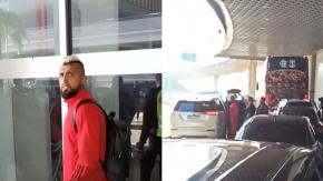 [VIDEO] La furiosa reacción de Arturo Vidal tras ser increpado por hincha del Flamengo en Brasil
