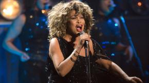 Cómo Tina Turner rompió el silencio sobre el maltrato en su contra (e inspiró a muchas mujeres) Cómo Tina Turner rompió el silencio sobre el maltrato en su contra (e inspiró a muchas mujeres)