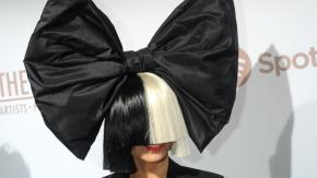 Sia revela que es autista 2 años después de ser criticada por hacer una película sobre el tema Sia revela que es autista 2 años después de ser criticada por hacer una película sobre el tema