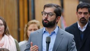 Presidente Boric le responde a Milad por prohibición en los estadios a deudores de pensión: “No es un caramelo, es responsabilidad” Presidente Boric le responde a Milad por prohibición en los estadios a deudores de pensión: “No es un caramelo, es responsabilidad”