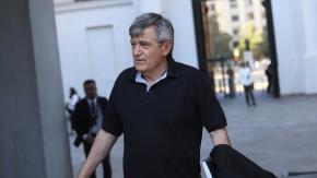 Críticas a Camilo Escalona por llamado al pueblo chileno a “unirse para frenar la regresión ultraconservadora” Críticas a Camilo Escalona por llamado al pueblo chileno a “unirse para frenar la regresión ultraconservadora”