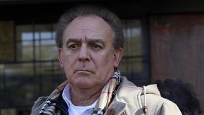 Internan a ex conductor de televisión César Antonio Santis: Se mantiene en Unidad de Pacientes Críticos