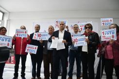 Militantes de la DC rechazan entrar el gobierno y piden hacer un plebiscito interno para decidir Militantes de la DC rechazan entrar el gobierno y piden hacer un plebiscito interno para decidir