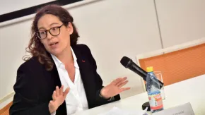 Carmen Le Foulon y récord de nulos y blancos el 7M: "La campaña informativa del gobierno fue bastante débil y tardía" Carmen Le Foulon y récord de nulos y blancos el 7M: "La campaña informativa del gobierno fue bastante débil y tardía"