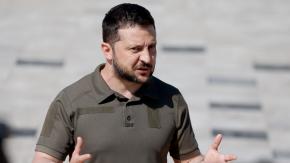 Zelenski dice estar dispuesto a viajar a Sudamérica en busca de apoyo: "Podré contarles quién es Putin, que no es tan grande" Zelenski dice estar dispuesto a viajar a Sudamérica en busca de apoyo: "Podré contarles quién es Putin, que no es tan grande"