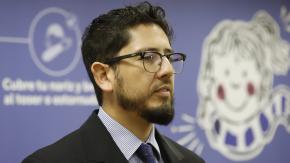 Crisis sanitaria y contradicciones en el gobierno: Subsecretario Araos repite el patrón de deslindar responsabilidades en funcionarios de menor rango Crisis sanitaria y contradicciones en el gobierno: Subsecretario Araos repite el patrón de deslindar responsabilidades en funcionarios de menor rango