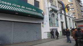 Roban supermercado a pasos de La Moneda: Delincuentes hicieron un forado desde oficina de la CUT Roban supermercado a pasos de La Moneda: Delincuentes hicieron un forado desde oficina de la CUT