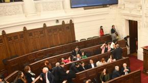 Nivel más alto de rechazo hasta ahora: 51% indica que votaría en contra de nueva Constitución en diciembre según Cadem Nivel más alto de rechazo hasta ahora: 51% indica que votaría en contra de nueva Constitución en diciembre según Cadem