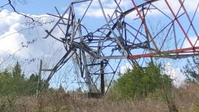 Carabineros confirma ataque con explosivos en caída de torre de alta tensión en Cañete Carabineros confirma ataque con explosivos en caída de torre de alta tensión en Cañete