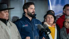 “No pongo las manos al fuego por nadie”: Presidente Boric volvió a calificar de “inaceptable” el caso Democracia Viva “No pongo las manos al fuego por nadie”: Presidente Boric volvió a calificar de “inaceptable” el caso Democracia Viva