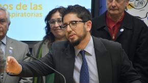 Exsubsecretario Araos tras su salida del Gobierno: "Quiero reconocer la abnegaba labor de los equipos de salud" Exsubsecretario Araos tras su salida del Gobierno: "Quiero reconocer la abnegaba labor de los equipos de salud"