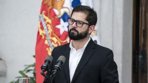 Cadem: Aprobación de Boric cae 8 puntos en una semana y llega a 33% tras repunte por Cuenta Pública Cadem: Aprobación de Boric cae 8 puntos en una semana y llega a 33% tras repunte por Cuenta Pública