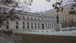 Muere histórico funcionario de Gobierno tras sufrir infarto en La Moneda Muere histórico funcionario de Gobierno tras sufrir infarto en La Moneda