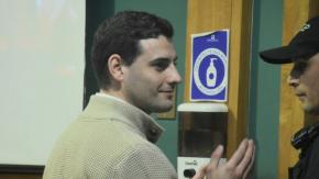 Sentencian a Martín Pradenas a 17 años de cárcel por cinco delitos de abuso sexual y dos de violación Sentencian a Martín Pradenas a 17 años de cárcel por cinco delitos de abuso sexual y dos de violación
