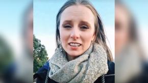 "Es algo que simplemente no hacemos ahora": Canadiense que vive en Chile se vuelve viral al revelar "incómoda" costumbre "Es algo que simplemente no hacemos ahora": Canadiense que vive en Chile se vuelve viral al revelar "incómoda" costumbre