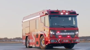 Llega el primer carro bomba eléctrico a Chile: Es el único en su tipo en Latinoamérica 