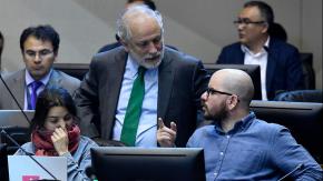 Republicanos estudiarán antecedentes para posibles acusaciones constitucionales contra ministros Montes y Jackson Republicanos estudiarán antecedentes para posibles acusaciones constitucionales contra ministros Montes y Jackson