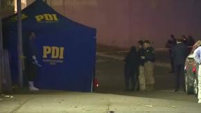 Delincuentes mueren baleados por carabinero que asaltaban en Santiago Centro: Oficial fue golpeado e intentaron acuchillarlo