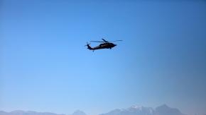 Helicóptero usado en dictadura para lanzar detenidos al mar adorna parque de diversiones en Reino Unido Helicóptero usado en dictadura para lanzar detenidos al mar adorna parque de diversiones en Reino Unido