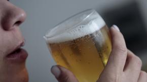 Tres ciudades destacan: Chile es uno de los países latinoamericanos que más cerveza pide por delivery 