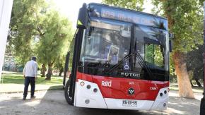 Choferes del Transantiago denuncian que sensores para detectar "puntos ciegos" de los buses no funcionan