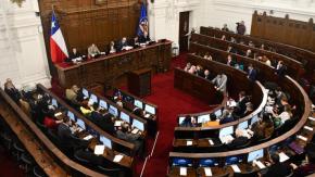 Cadem: Un 24% aprobaría nueva Constitución, la cifra más baja desde las elecciones del 7 de mayo (Lea aquí la encuesta completa)