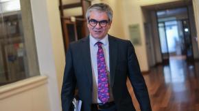 Marcel responde con chiste de Condorito tras críticas a pacto fiscal y asegura que en la oposición tienen "esa misma lógica"