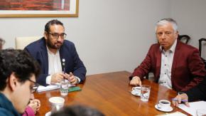 Profesores y Mineduc difieren en cifras de adhesión a paro docente Profesores y Mineduc difieren en cifras de adhesión a paro docente