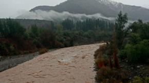 Sistema frontal en la RM: Declaran Alerta Temprana Preventiva por turbidez en la cuenca del río Maipo Sistema frontal en la RM: Declaran Alerta Temprana Preventiva por turbidez en la cuenca del río Maipo