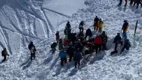 Carabineros rescata a tres personas tras avalancha en Nevados de Chillán Carabineros rescata a tres personas tras avalancha en Nevados de Chillán